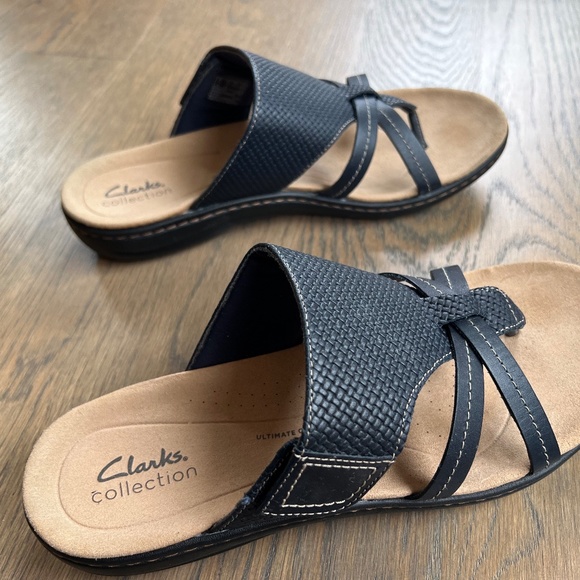 Clarks Ultimate Comfort Thong Sandals - Leather Upper - Picture 6 of 6